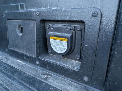 Used 2023 Toyota Tacoma TRD Off-Road image 32