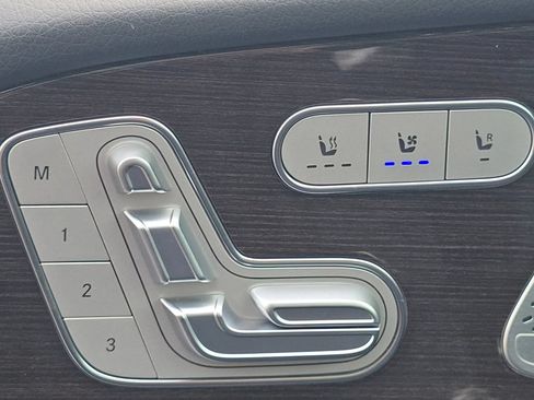 Certified 2024 Mercedes-Benz GLS 450 4MATIC image 6