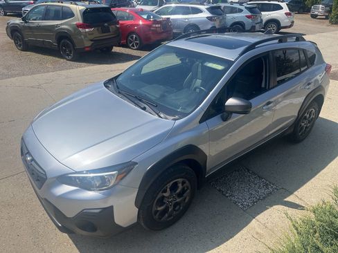 Used 2021 Subaru Crosstrek 2.5i Sport w/ Moonroof Package AWD/4WD image 4