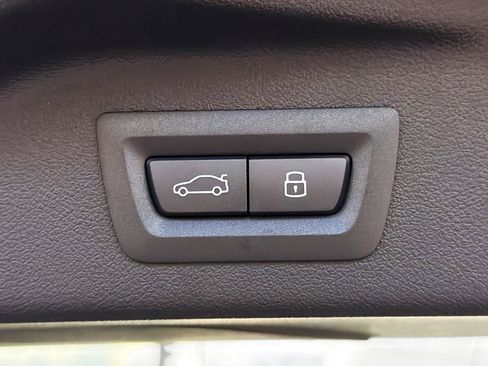 New 2026 BMW X7 M60i image 14