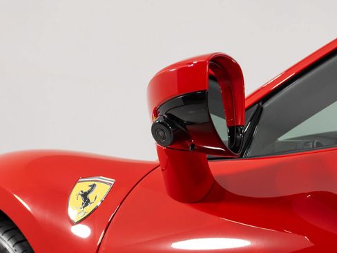 Certified 2022 Ferrari F8 Tributo RWD image 17