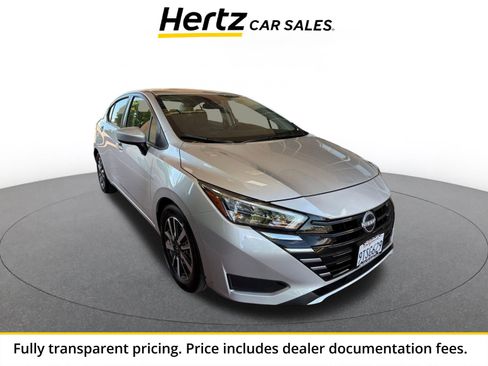 Used 2025 Nissan Versa SV FWD image 1