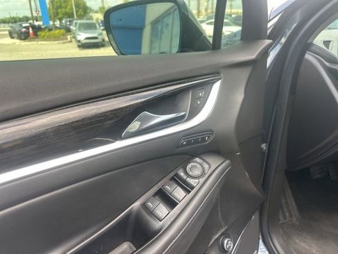 Used 2019 Buick Enclave Avenir w/ Avenir Technology Package image 24