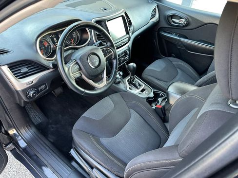 Used 2016 Jeep Cherokee Latitude image 13