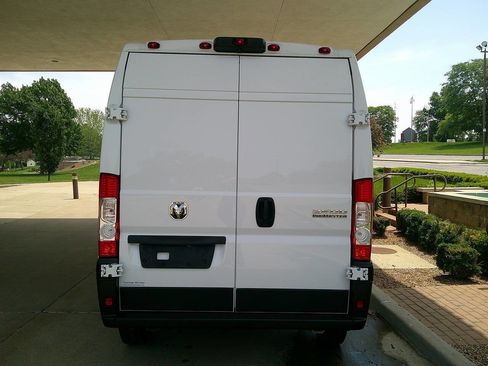 Used 2023 RAM ProMaster 2500 FWD image 6