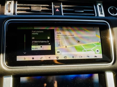 Used 2020 Land Rover Range Rover image 38