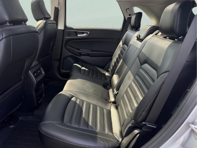 Used 2024 Ford Edge SEL w/ Convenience Package AWD/4WD image 10