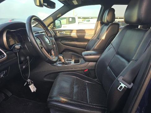 Used 2017 Jeep Grand Cherokee Limited w/ Luxury Group II RWD image 4