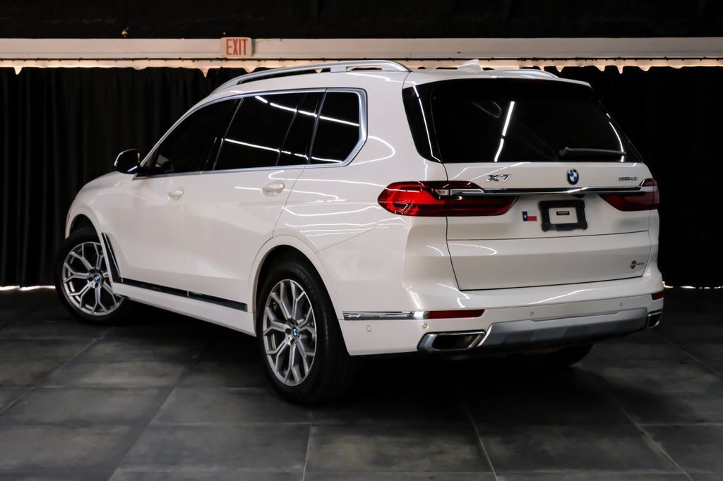 Used 2020 BMW X7 xDrive40i w/ Parking Assistance Package AWD/4WD image 13