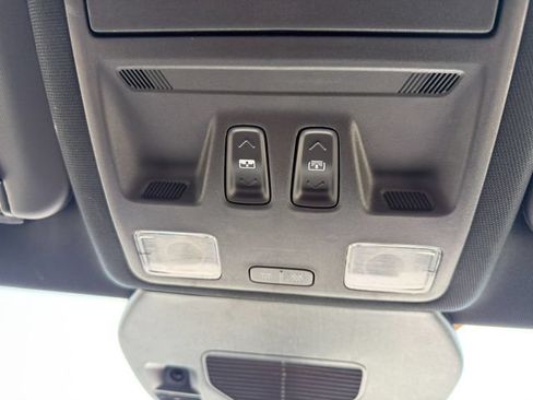 Used 2025 Ford Escape ST-Line w/ Tech Pack #1 FWD image 37