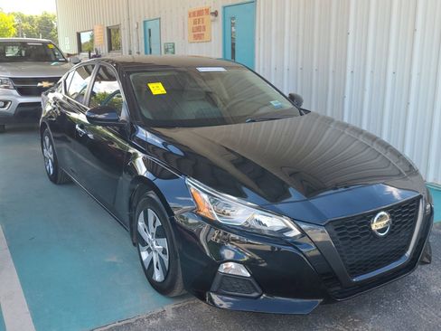 Used 2020 Nissan Altima 2.5 S w/ Driver Assist Package FWD image 6
