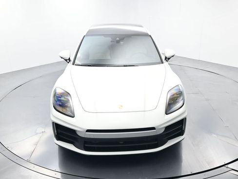 Certified 2025 Porsche Panamera image 42