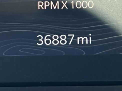 Used 2023 Jeep Grand Cherokee L Laredo image 25