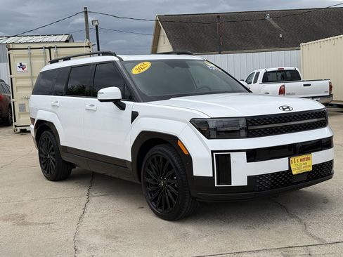 Used 2025 Hyundai Santa Fe Calligraphy image 6