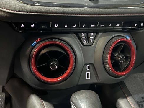 Used 2022 Chevrolet Blazer RS w/ Enhanced Convenience Package AWD/4WD image 21