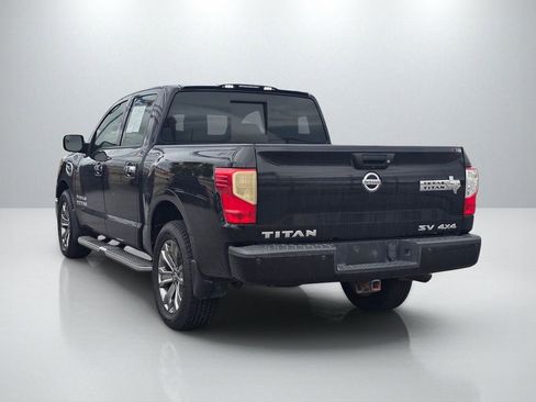 Used 2017 Nissan Titan SV AWD/4WD image 7