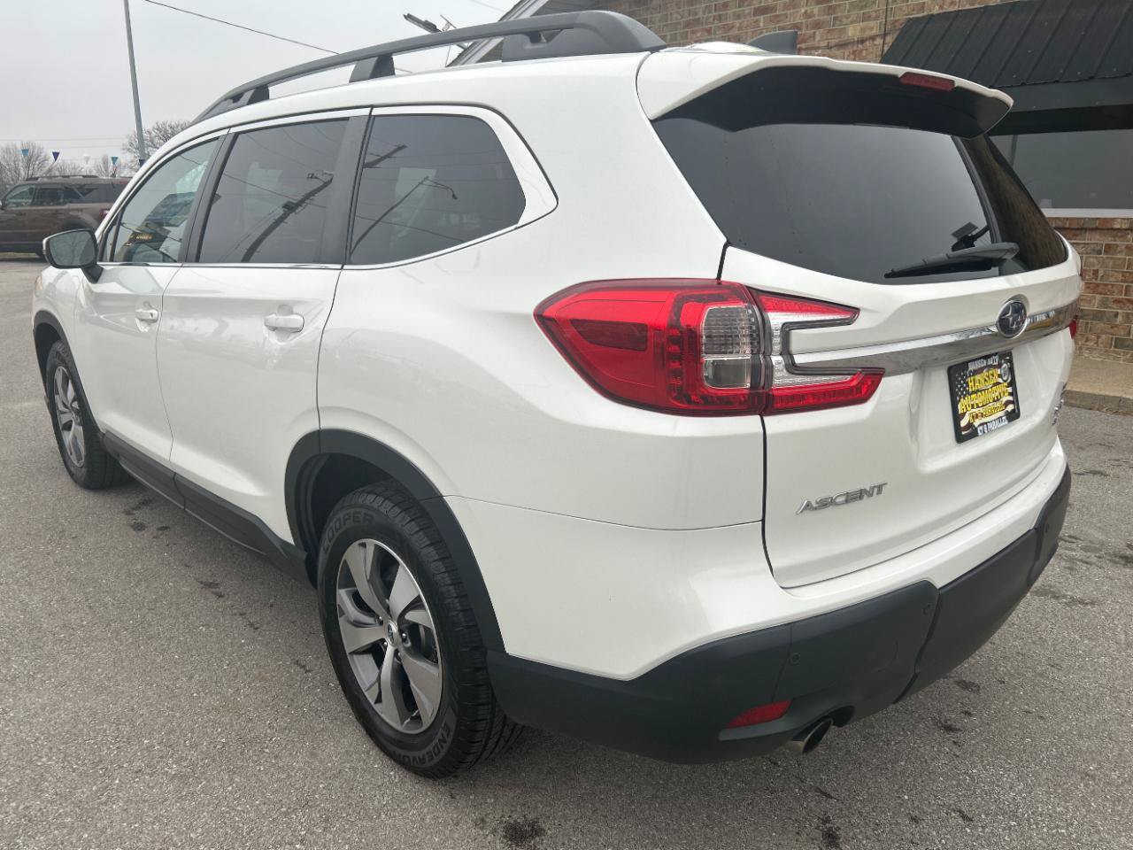 Used 2023 Subaru Ascent Premium w/ Convenience Package AWD/4WD image 9