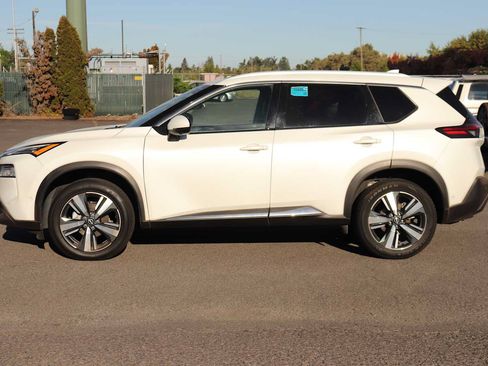 Used 2023 Nissan Rogue SL w/ SL Premium Package AWD/4WD image 8