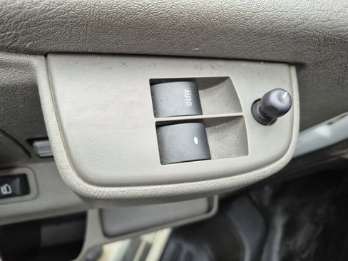 Certified 2023 Chevrolet Express 2500 w/ Driver Convenience Package image 14