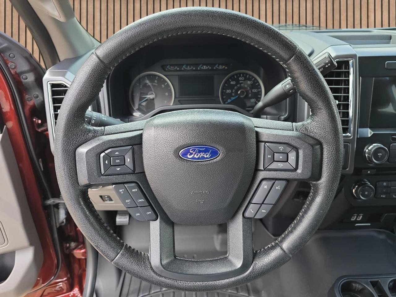 Used 2016 Ford F150 XLT w/ Equipment Group 302A Luxury AWD/4WD image 15