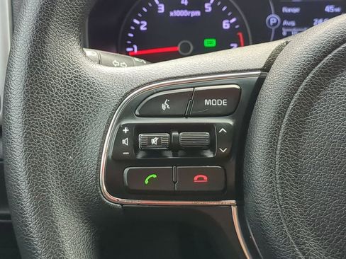 Used 2017 Kia Sportage LX image 17