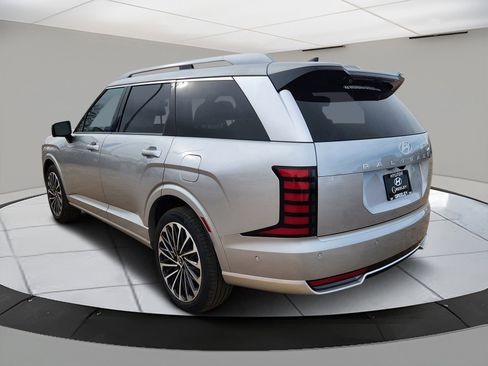 New 2026 Hyundai Palisade Calligraphy AWD/4WD image 3