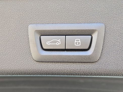 New 2026 BMW X6 xDrive40i image 13