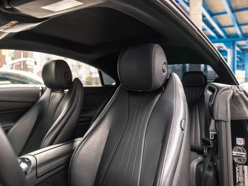Used 2018 Mercedes-Benz E 400 Coupe image 5
