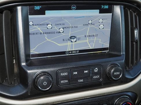 Used 2018 GMC Canyon Denali image 13