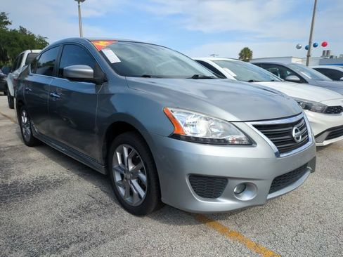 Used 2014 Nissan Sentra SR FWD image 2