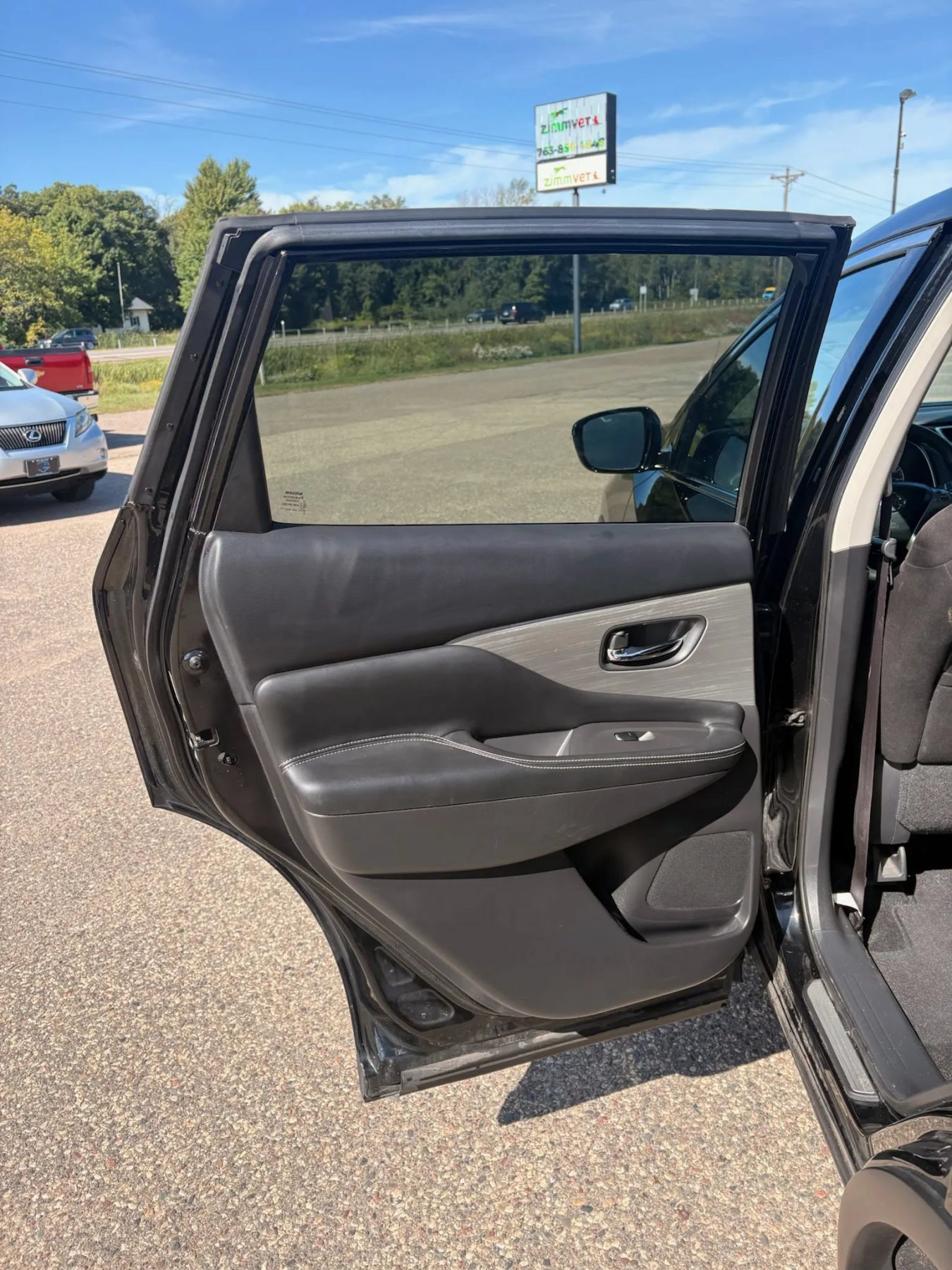 Used 2015 Nissan Murano S AWD/4WD image 39