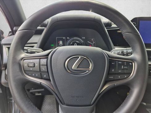 Used 2024 Lexus UX 250h FWD image 14
