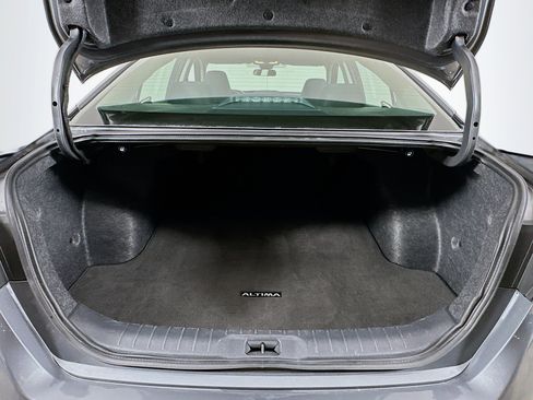 Used 2025 Nissan Altima 2.5 SV image 27