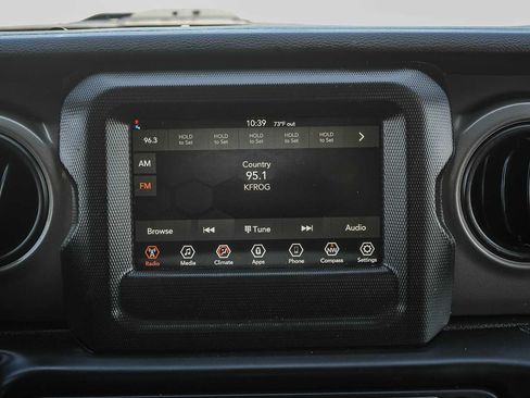 Used 2022 Jeep Wrangler Unlimited Sport AWD/4WD image 14