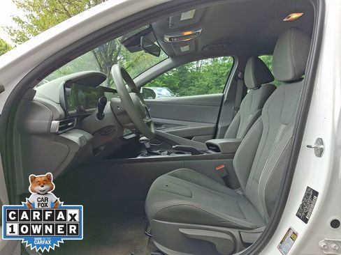 Used 2024 Hyundai Elantra SEL FWD image 14