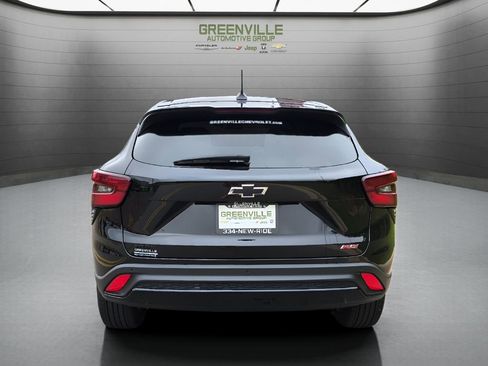 Used 2024 Chevrolet Trax RS w/ Driver Confidence Package image 4