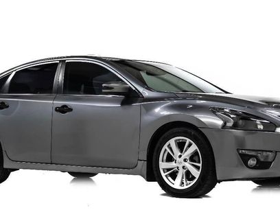 Used 2014 Nissan Altima 2.5 SV w/ Convenience Package
