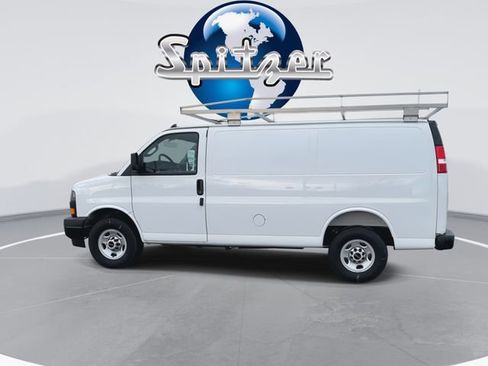 New 2025 GMC Savana 3500 w/ Driver Convenience Package image 7
