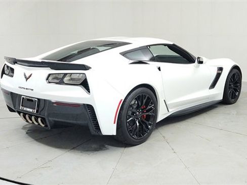 Used 2017 Chevrolet Corvette Z06 w/ Battery Protection Package image 5