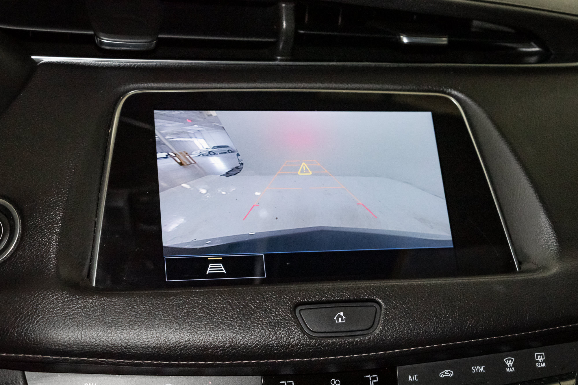 Used 2023 Cadillac XT4 Premium Luxury FWD image 19