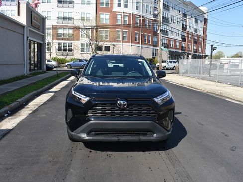 Used 2025 Toyota RAV4 LE AWD/4WD image 3