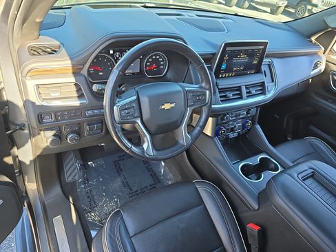 Used 2021 Chevrolet Tahoe Premier w/ Premium Package image 19