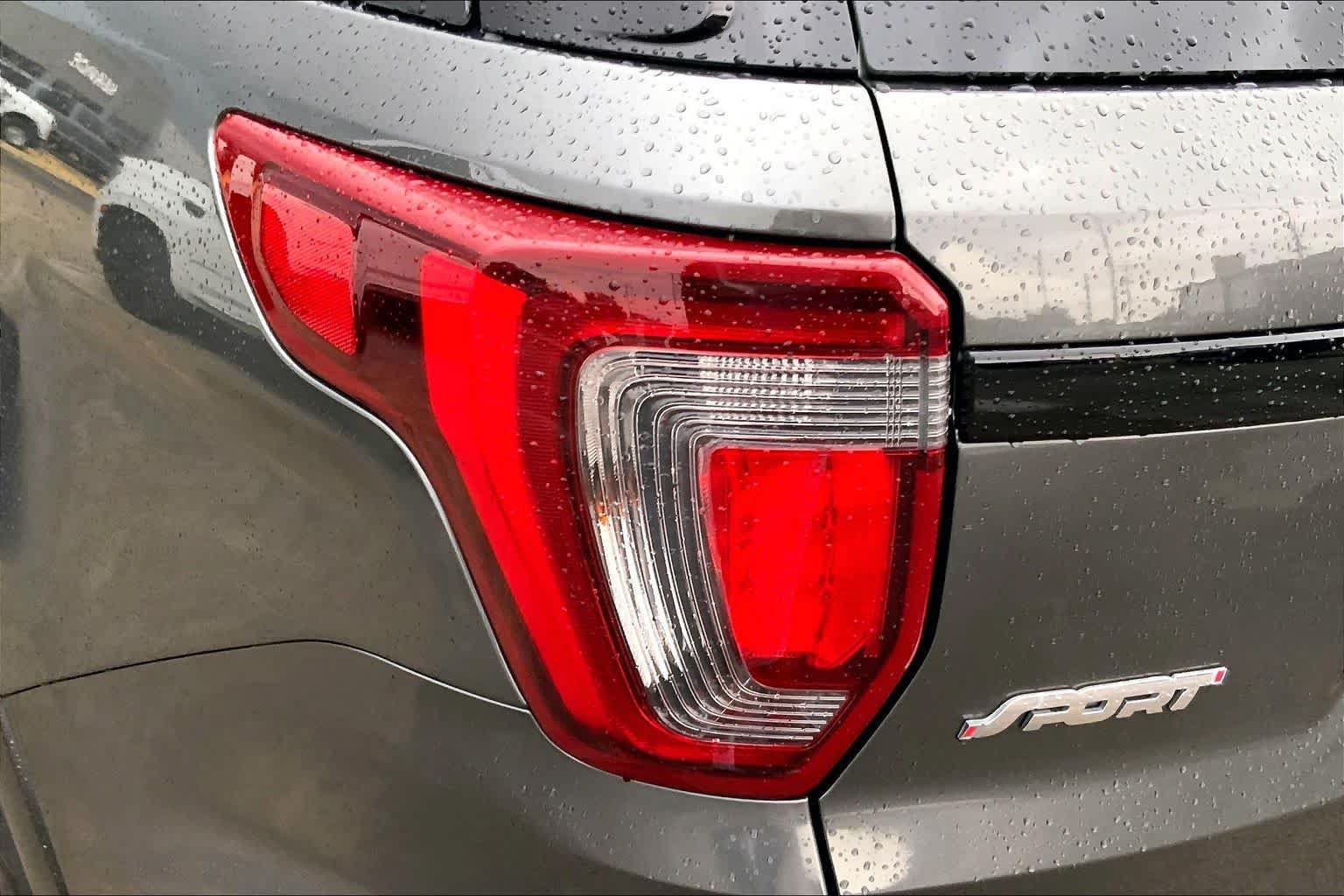 Used 2019 Ford Explorer Sport w/ Equipment Group 401A AWD/4WD image 26