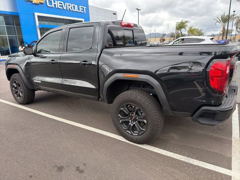 Used 2025 GMC Canyon Elevation w/ Convenience Package image 6