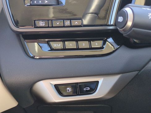 Used 2024 Lexus RX 350h w/ Accessory Package (Z1) AWD/4WD image 16