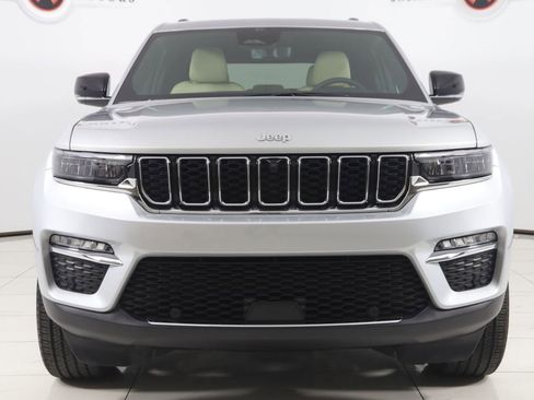 Used 2024 Jeep Grand Cherokee Limited w/ Luxury Tech Group II image 53