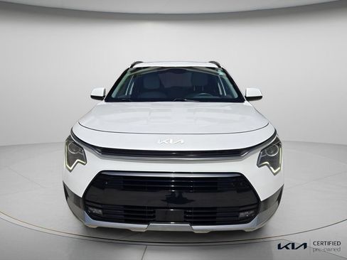 Certified 2023 Kia Niro EX Touring FWD image 5