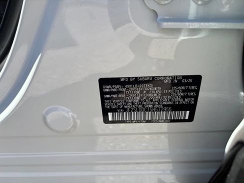 Certified 2025 Subaru Forester Premium AWD/4WD image 25