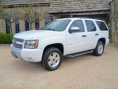 Used 2014 Chevrolet Tahoe LT w/ Suspension Package, Off-Road image 5