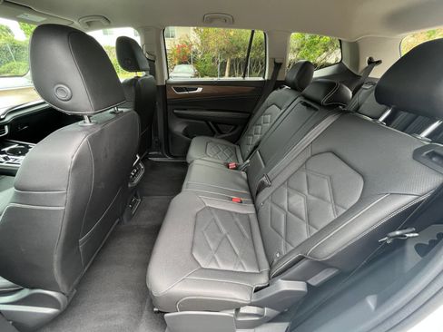 Used 2026 Volkswagen Atlas SE FWD image 27